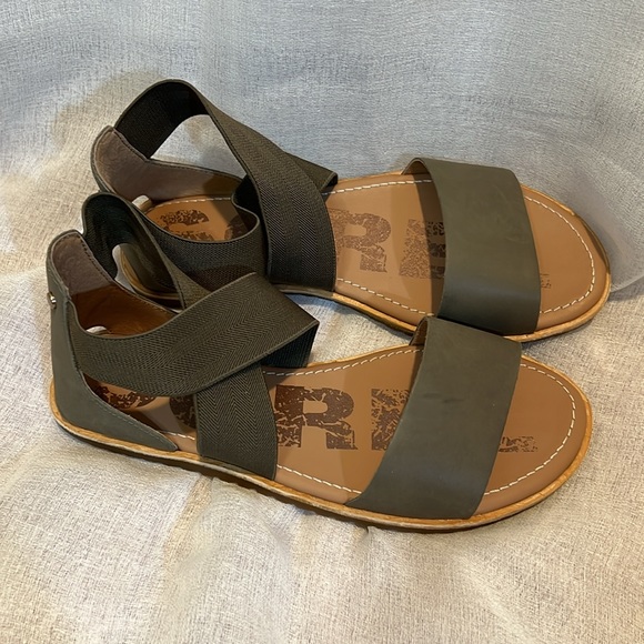 Sorel New women’s Ankle strap sandals size 7 - Picture 2 of 5